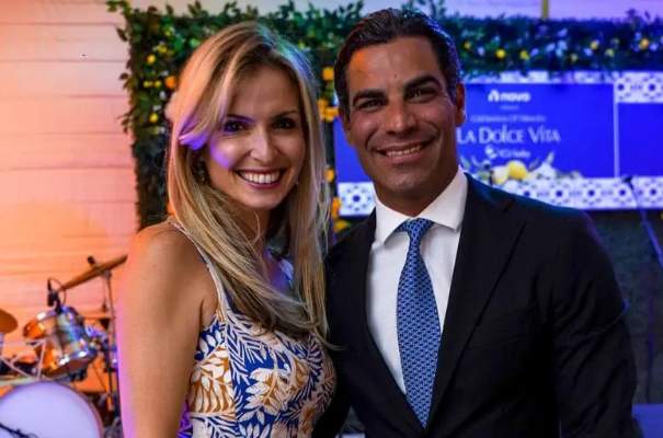 Gloria Fonts Suarez and Mayor Francis Suarez.